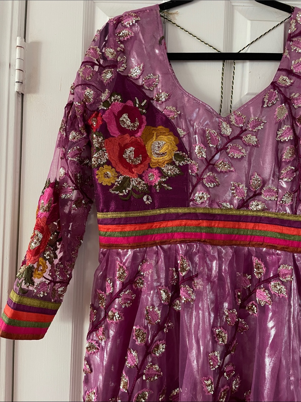 Gorgeous Afghan / Indian style
Purple Embroidered Sequined Floral Dress - Picture 6 of 12